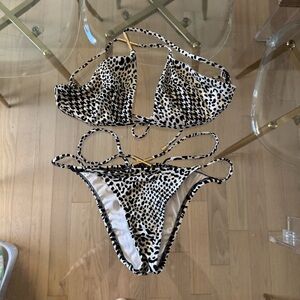Victoria’s Secret - Black and Cream Leopard Print